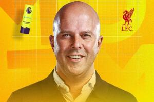 三战全胜领跑！官方：利物浦主帅斯洛特当选英超8月最佳教练